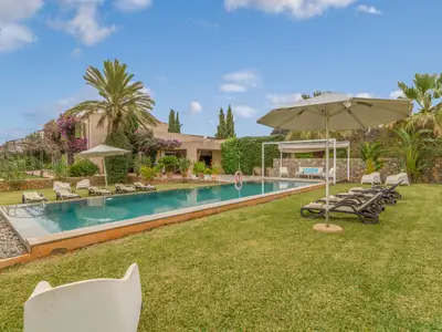 PoolOfHouse
