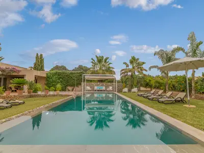 PoolOfHouse