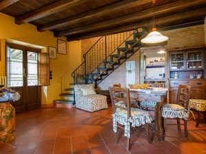 23746193-Ferienhaus-6-Buggiano-300x225-3