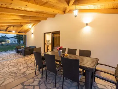 Ferienhaus für 8 Personen (120 m²) in Buje 2/10