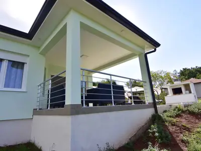 Ferienhaus für 8 Personen (140 m²) in Buje 2/10