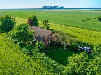 Ferienhaus für 6 Personen (130 m²) in Bunde 1/10