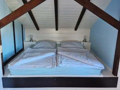 Schlafzimmer 2