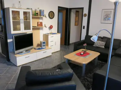 Wohnzimmer mit Schrankwand