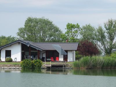 Haus am See mit eigenem Steg