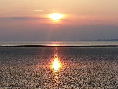 Sonnenuntergang am Wattenmeer