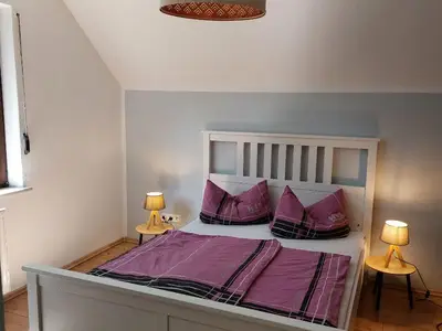 Schlafzimmer 1