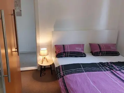 Schlafzimmer 2
