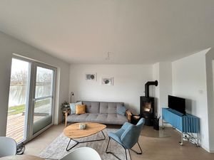 23986992-Ferienhaus-4-Butjadingen-Tossens-300x225-1