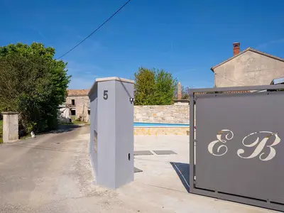 Ferienhaus für 5 Personen (100 m²) in Butkovići 2/10