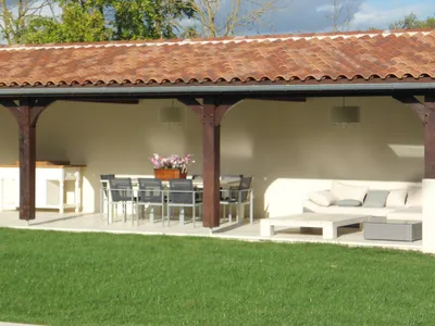 PoolOfHouse