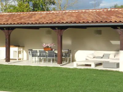 PoolOfHouse