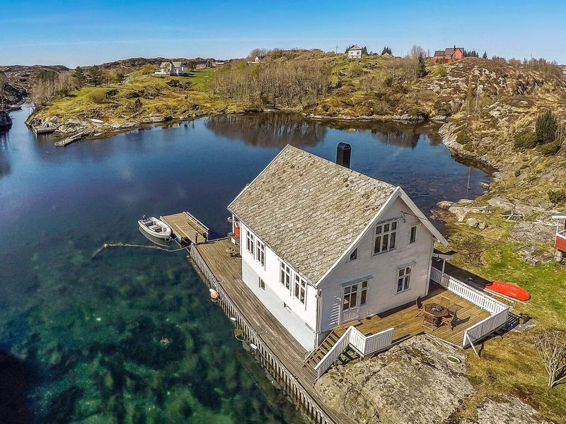 23664751-Ferienhaus-6-Byrknesøy-800x600-1