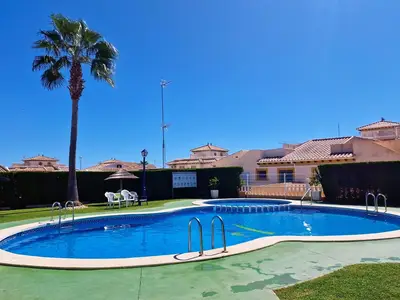 PoolOfHouse