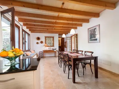 DiningRoom