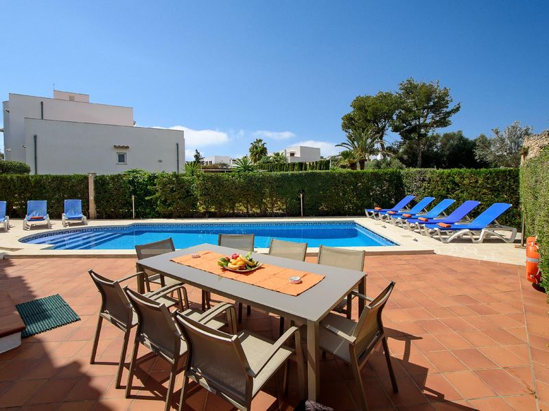 23736312-Ferienhaus-8-Cala d’Or-800x600-2