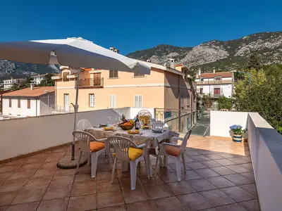 Ferienhaus für 8 Personen (90 m²) in Cala Gonone 1/10