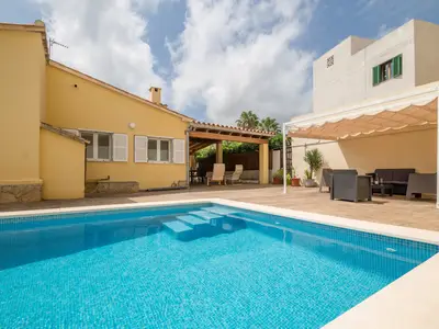 PoolOfHouse