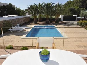 22618103-Ferienhaus-8-Cala Santandria-300x225-3