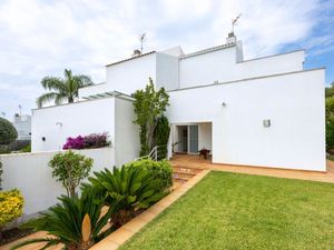 24044668-Ferienhaus-8-Calafell-300x225-5