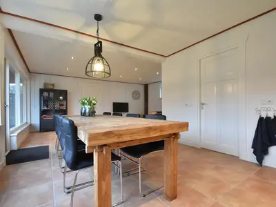 DiningRoom