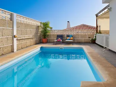 PoolOfHouse