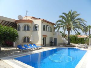 23361075-Ferienhaus-8-Calp-300x225-0