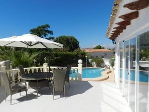 23155035-Ferienhaus-4-Calp-300x225-0