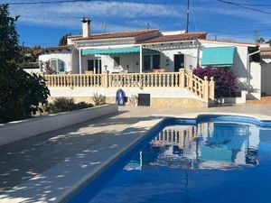 23562435-Ferienhaus-6-Calp-300x225-1