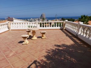 23555478-Ferienhaus-5-Calp-300x225-3