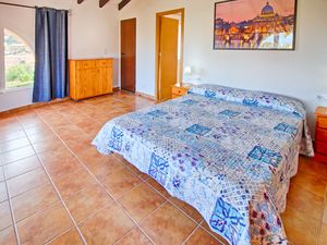 23850124-Ferienhaus-9-Calp-300x225-1