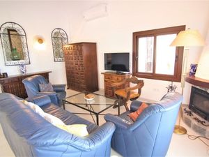 22390161-Ferienhaus-6-Calp-300x225-1