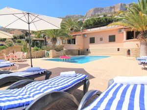 22389735-Ferienhaus-8-Calp-300x225-3