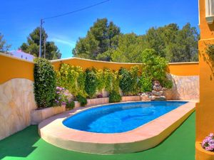 23528865-Ferienhaus-4-Calp-300x225-0