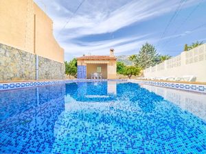 23528863-Ferienhaus-8-Calp-300x225-3