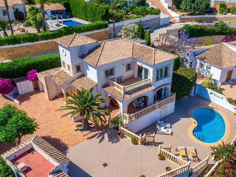 23528860-Ferienhaus-8-Calp-800x600-0