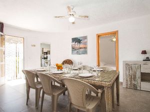 23528875-Ferienhaus-8-Calp-300x225-5