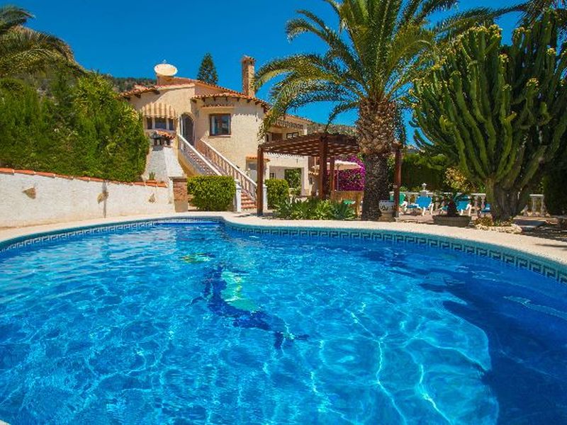 23528875-Ferienhaus-8-Calp-800x600-1