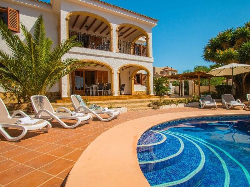 23528899-Ferienhaus-12-Calp-800x600-0