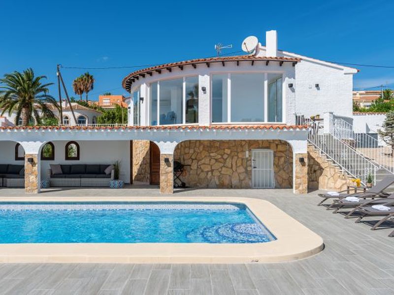 23528902-Ferienhaus-7-Calp-800x600-1