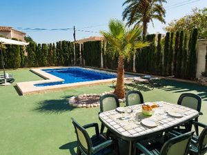 23528923-Ferienhaus-6-Calp-300x225-4