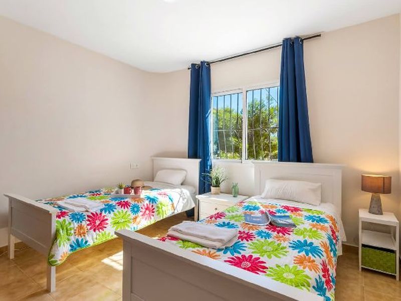 23528938-Ferienhaus-8-Calp-800x600-2