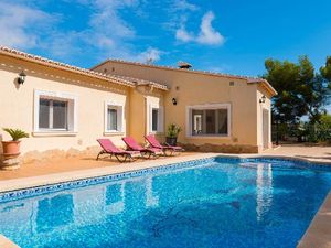 23528979-Ferienhaus-6-Calp-300x225-0