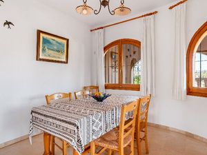 23528984-Ferienhaus-10-Calp-300x225-4