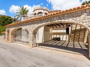 23565012-Ferienhaus-4-Calp-300x225-2