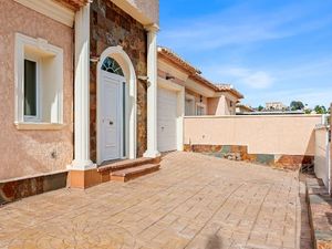 23887672-Ferienhaus-10-Calp-300x225-1