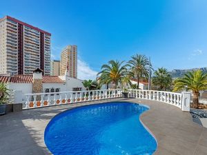 23967309-Ferienhaus-6-Calp-300x225-0