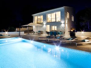 23845920-Ferienhaus-8-Calp-300x225-2