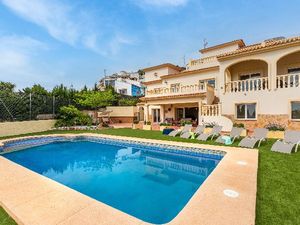 23528933-Ferienhaus-12-Calp-300x225-5