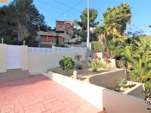 22389995-Ferienhaus-6-Calp-300x225-4